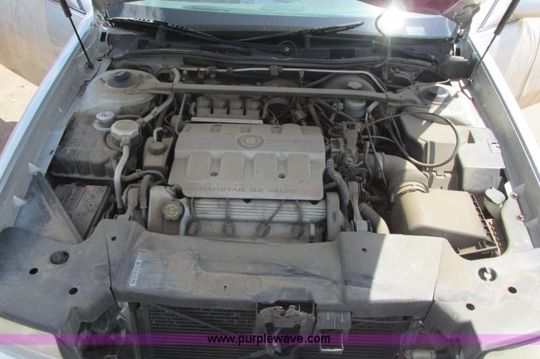 image for item I9629 1999 Cadillac Deville dElegance