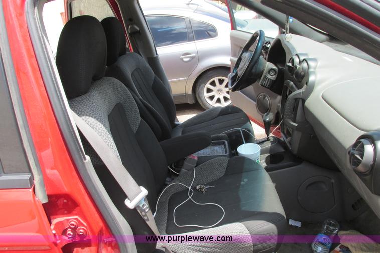 image for item I9638 2004 Pontiac Aztek SUV