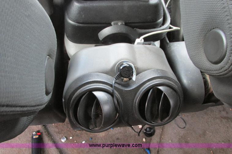 image for item I9638 2004 Pontiac Aztek SUV