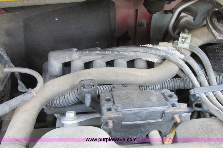 image for item I9638 2004 Pontiac Aztek SUV