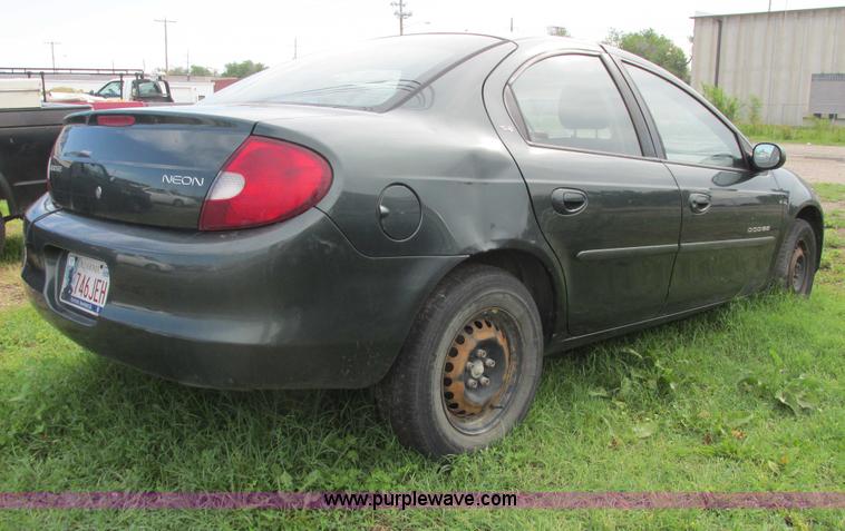 image for item I9645 2001 Dodge Neon