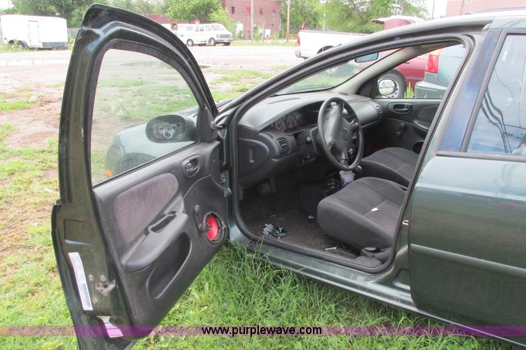 image for item I9645 2001 Dodge Neon