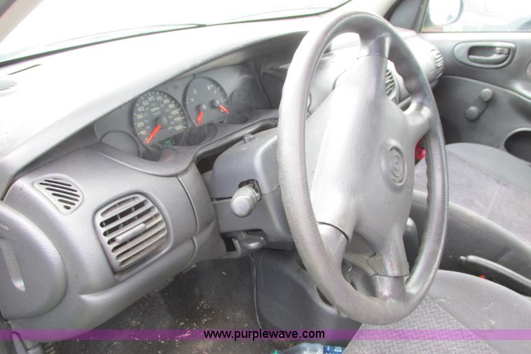 image for item I9645 2001 Dodge Neon