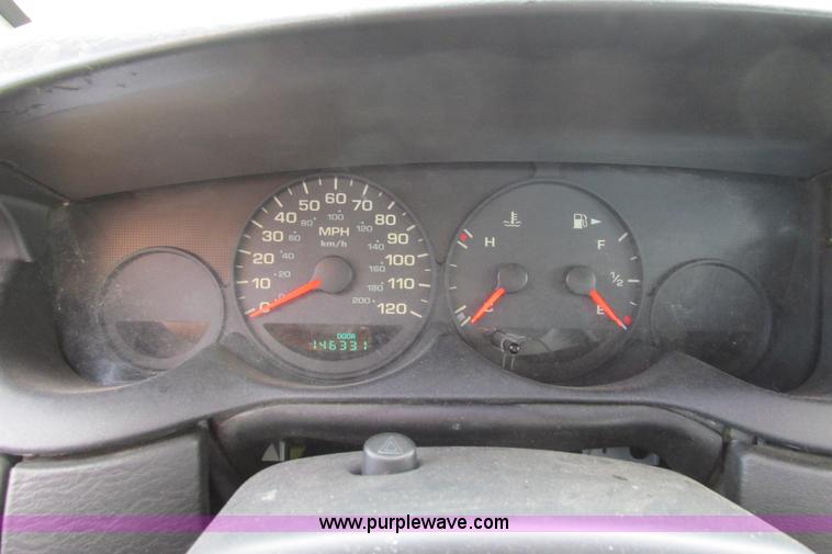 image for item I9645 2001 Dodge Neon