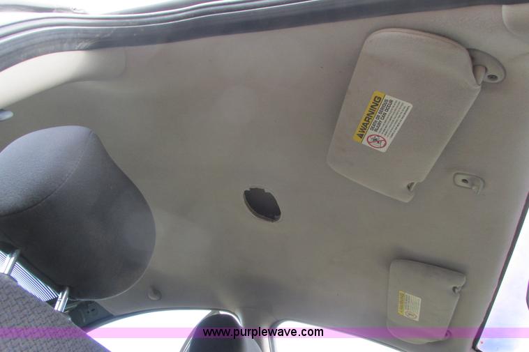 image for item I9645 2001 Dodge Neon