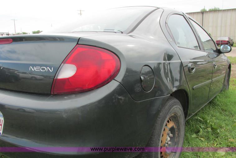image for item I9645 2001 Dodge Neon