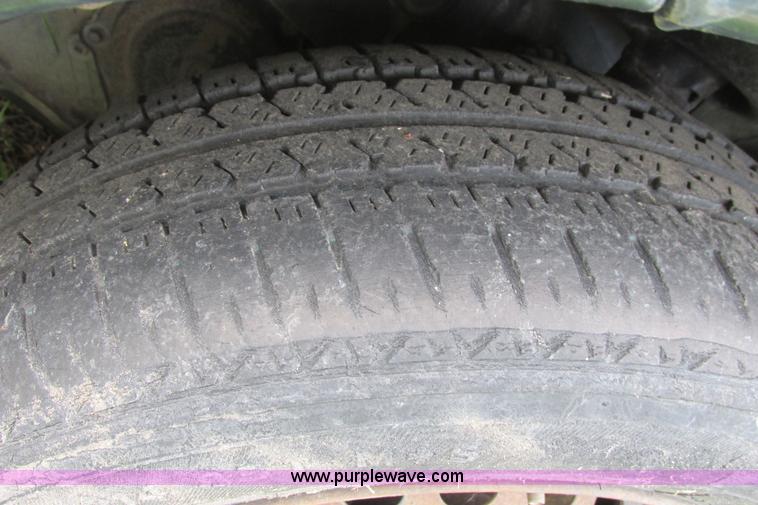 image for item I9645 2001 Dodge Neon