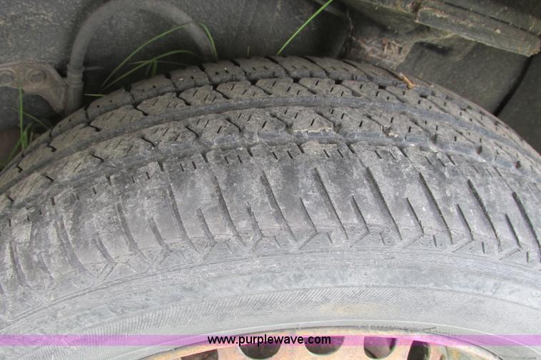 image for item I9645 2001 Dodge Neon