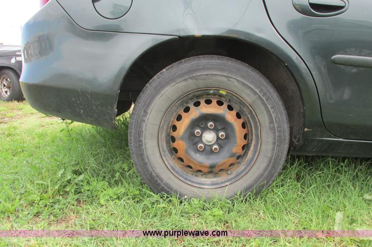 image for item I9645 2001 Dodge Neon