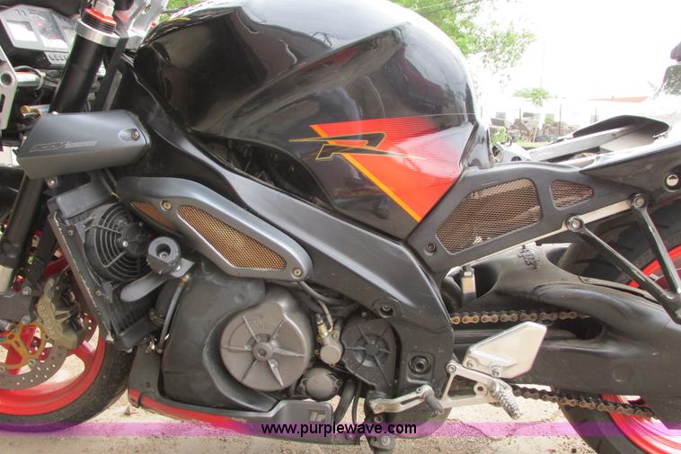 image for item I9646 2004 Aprilia Tuono RSV 1000 motorcycle