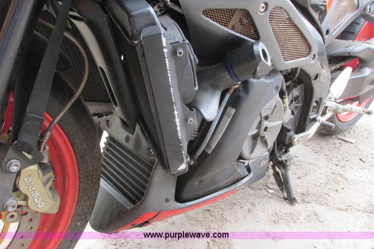 image for item I9646 2004 Aprilia Tuono RSV 1000 motorcycle