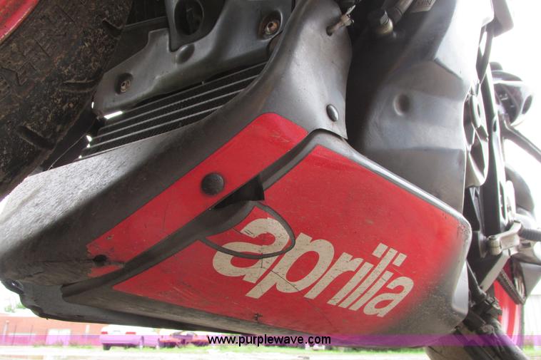 image for item I9646 2004 Aprilia Tuono RSV 1000 motorcycle