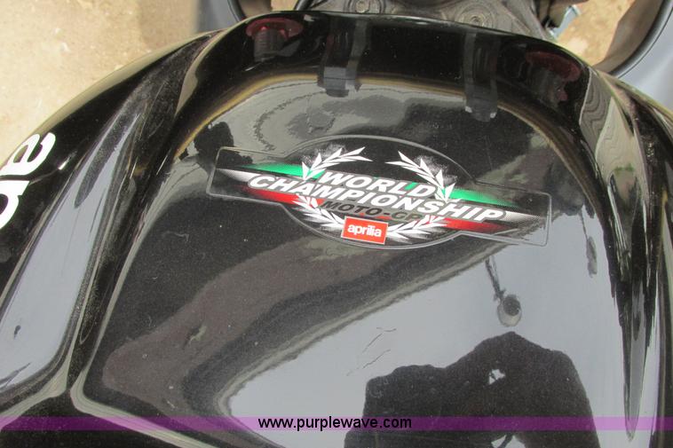 image for item I9646 2004 Aprilia Tuono RSV 1000 motorcycle