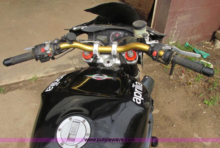 image for item I9646 2004 Aprilia Tuono RSV 1000 motorcycle