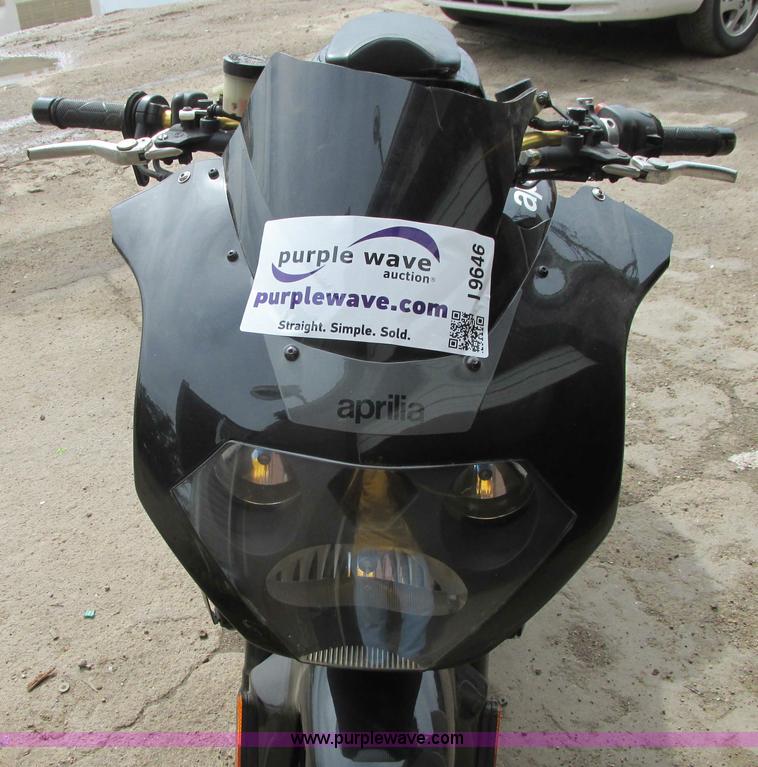 image for item I9646 2004 Aprilia Tuono RSV 1000 motorcycle
