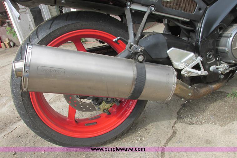 image for item I9646 2004 Aprilia Tuono RSV 1000 motorcycle