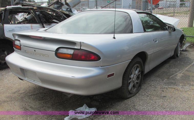 image for item I9647 2002 Chevrolet Camaro