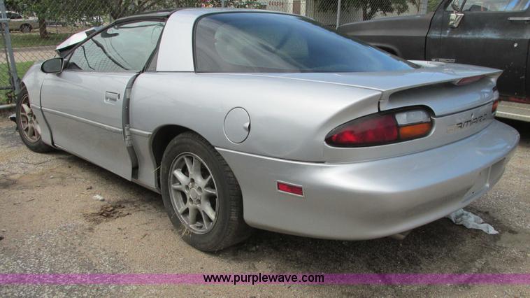 image for item I9647 2002 Chevrolet Camaro