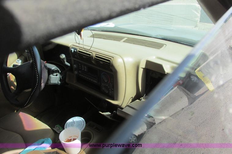 image for item I9677 1996 GMC Jimmy SL SUV