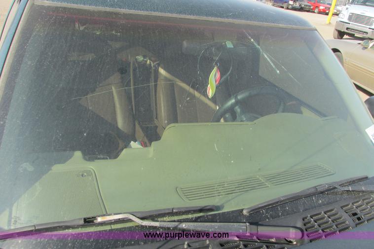 image for item I9677 1996 GMC Jimmy SL SUV