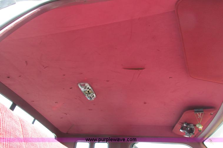 image for item I9678 1987 Ford F150 SuperCab pickup truck