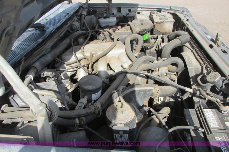 image for item I9678 1987 Ford F150 SuperCab pickup truck