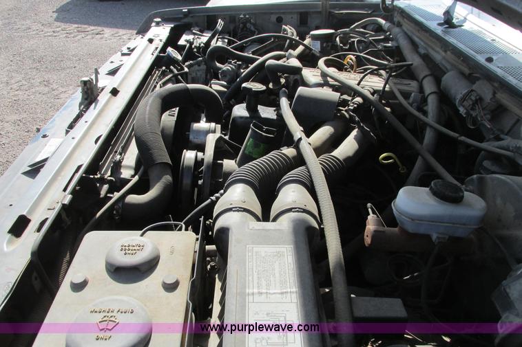 image for item I9678 1987 Ford F150 SuperCab pickup truck