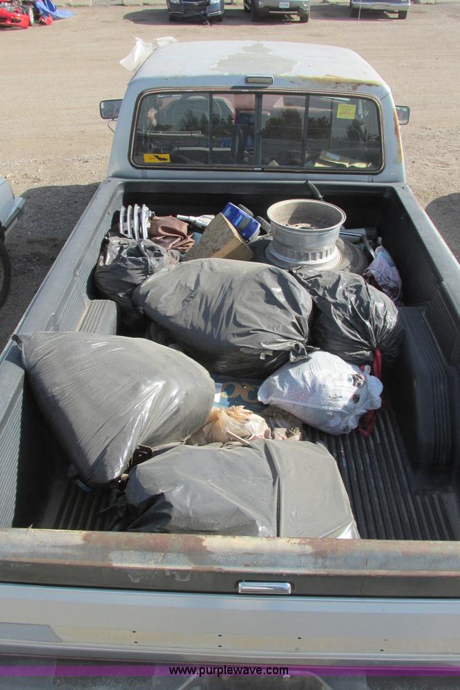 image for item I9678 1987 Ford F150 SuperCab pickup truck