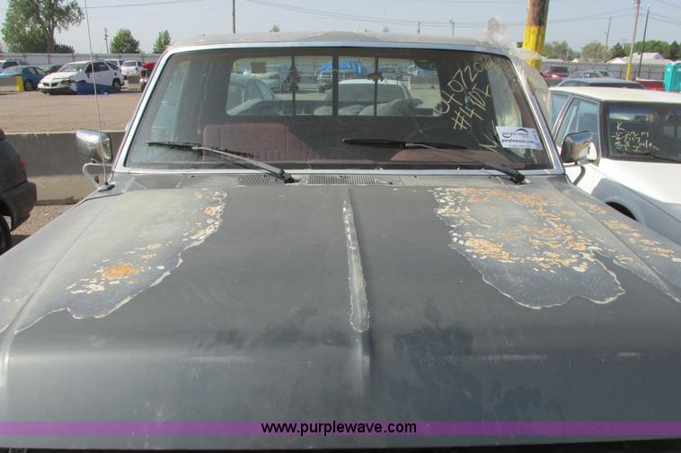 image for item I9678 1987 Ford F150 SuperCab pickup truck