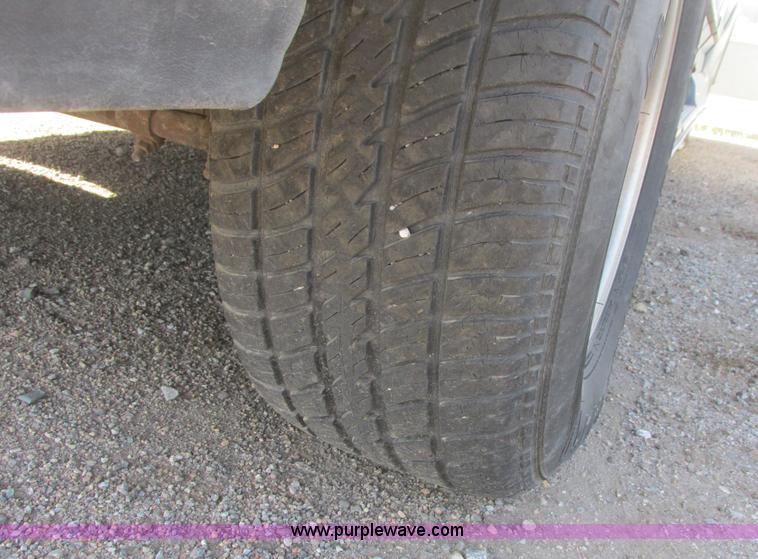 image for item I9678 1987 Ford F150 SuperCab pickup truck