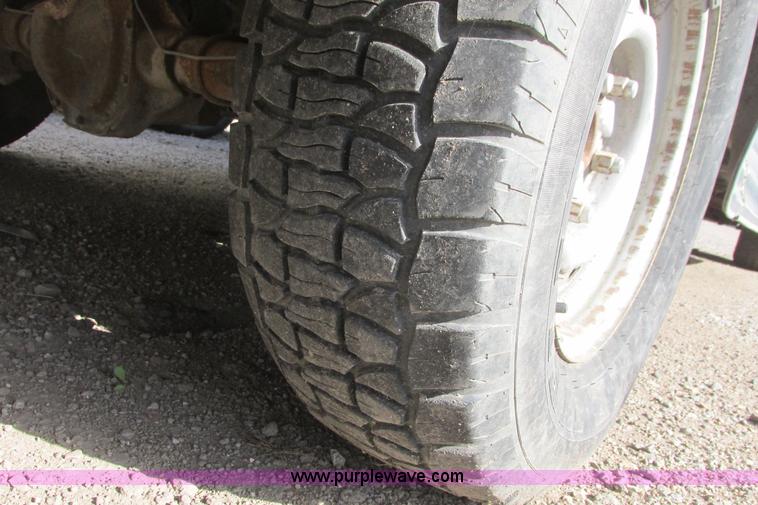 image for item I9678 1987 Ford F150 SuperCab pickup truck