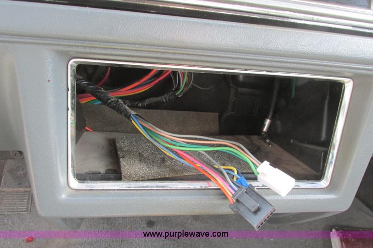 image for item I9679 1989 Oldsmobile Royale Bougham