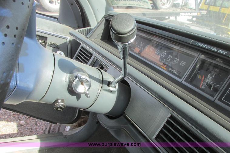 image for item I9679 1989 Oldsmobile Royale Bougham