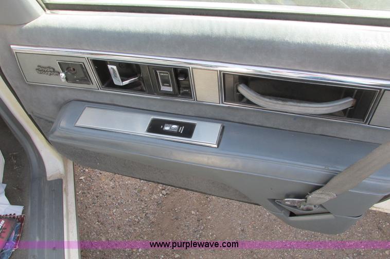image for item I9679 1989 Oldsmobile Royale Bougham