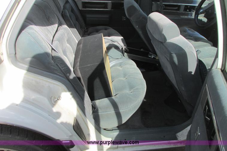 image for item I9679 1989 Oldsmobile Royale Bougham