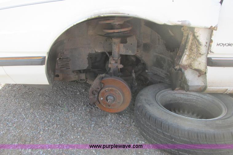 image for item I9679 1989 Oldsmobile Royale Bougham