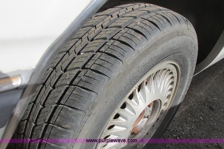 image for item I9679 1989 Oldsmobile Royale Bougham