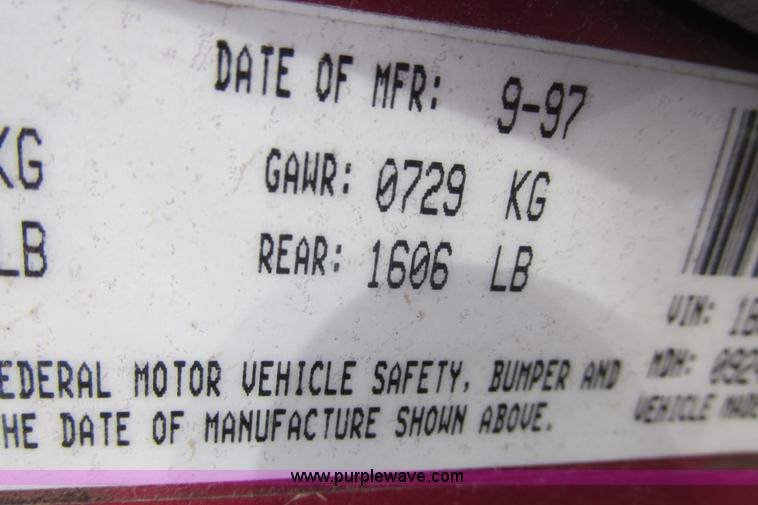 image for item I9680 1998 Dodge Neon Highline