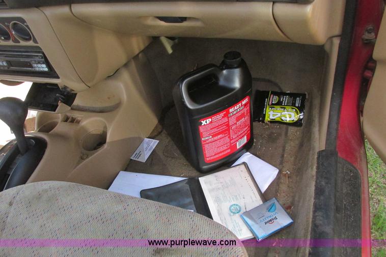 image for item I9680 1998 Dodge Neon Highline