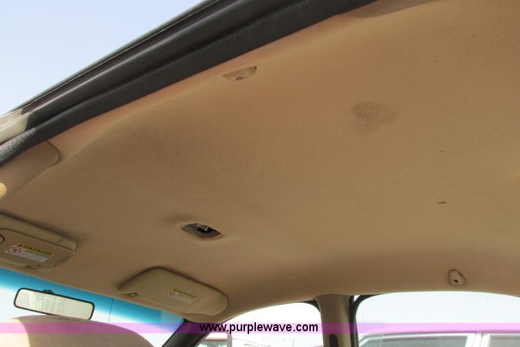 image for item I9680 1998 Dodge Neon Highline