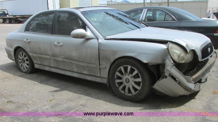 image for item I9682 2002 Hyundai Sonata LX