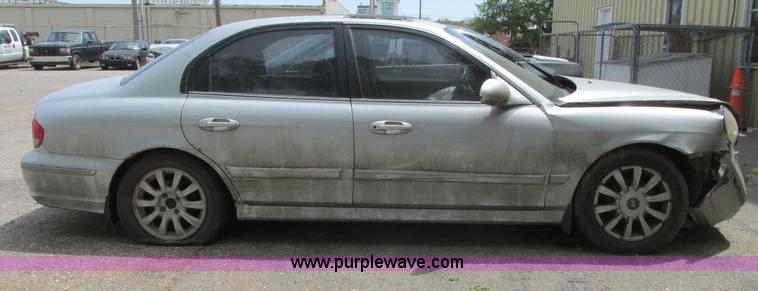 image for item I9682 2002 Hyundai Sonata LX