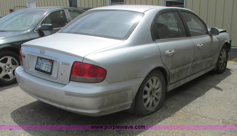 image for item I9682 2002 Hyundai Sonata LX
