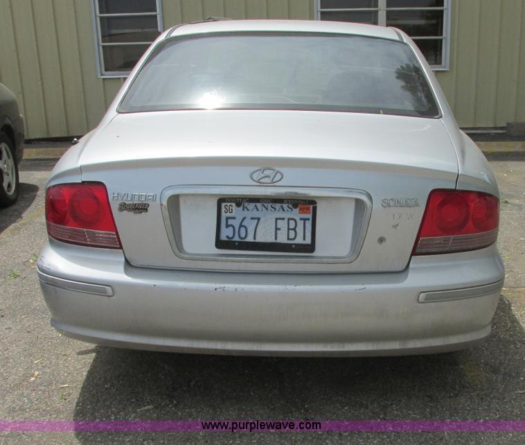 image for item I9682 2002 Hyundai Sonata LX