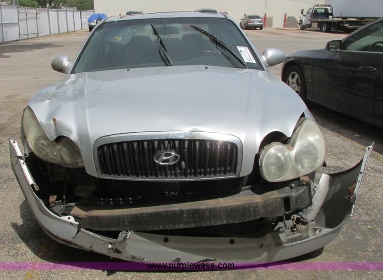 image for item I9682 2002 Hyundai Sonata LX