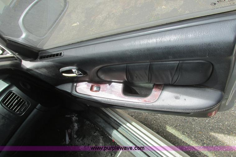 image for item I9682 2002 Hyundai Sonata LX