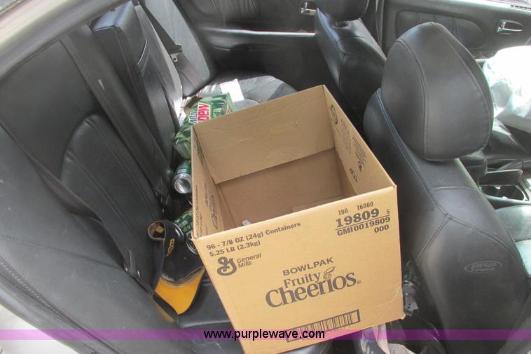 image for item I9682 2002 Hyundai Sonata LX