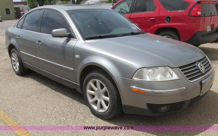 image for item I9683 2004 Volkswagen Passat GLS