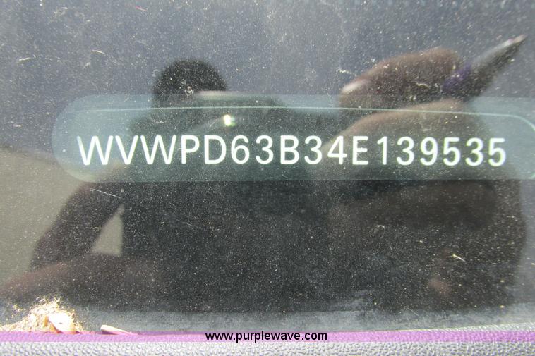 image for item I9683 2004 Volkswagen Passat GLS