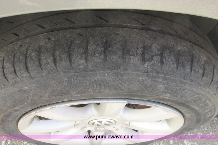 image for item I9683 2004 Volkswagen Passat GLS